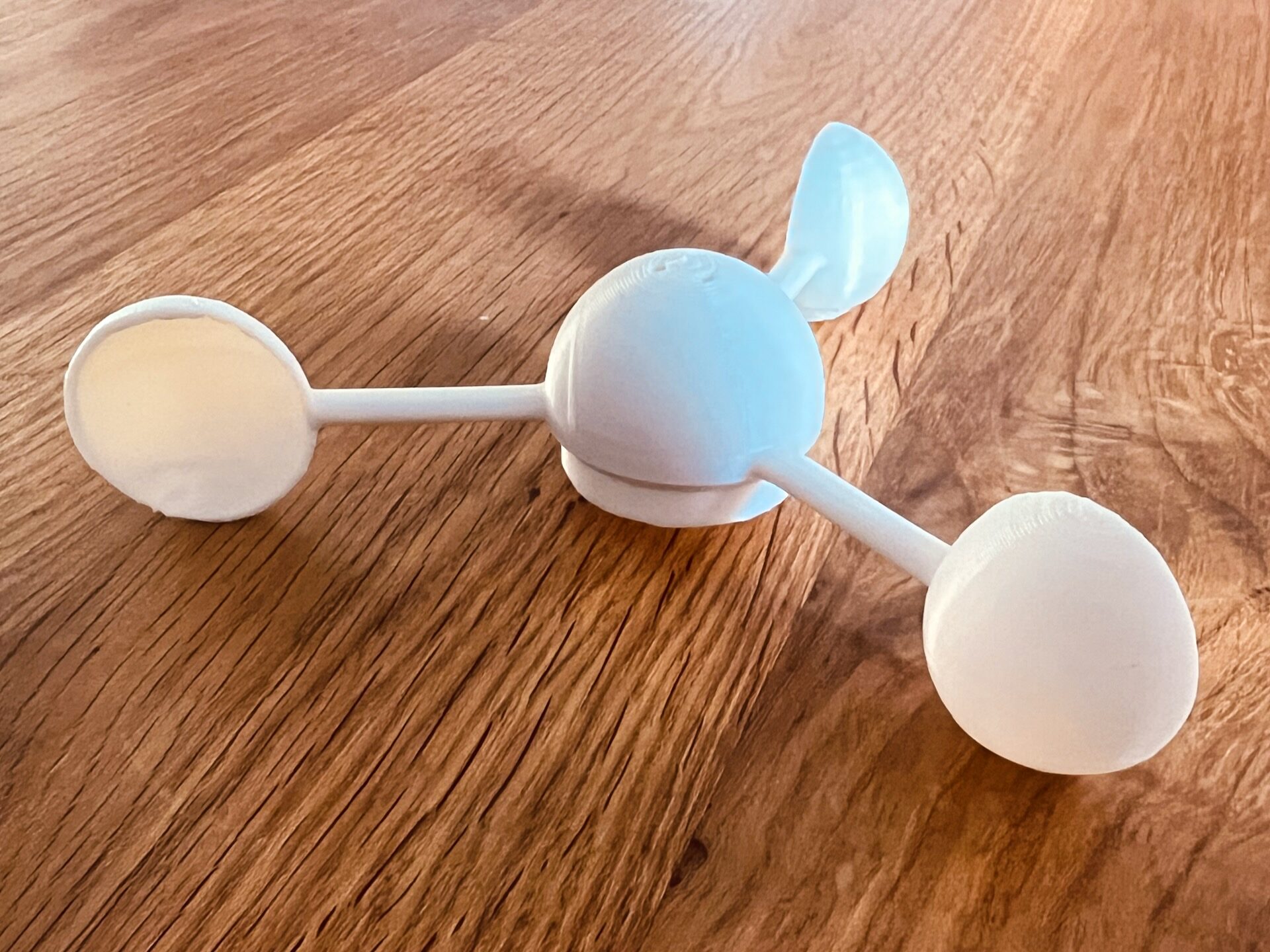 3D-gedrucktes Ersatzteil für die Reparatur einer Wetterstation